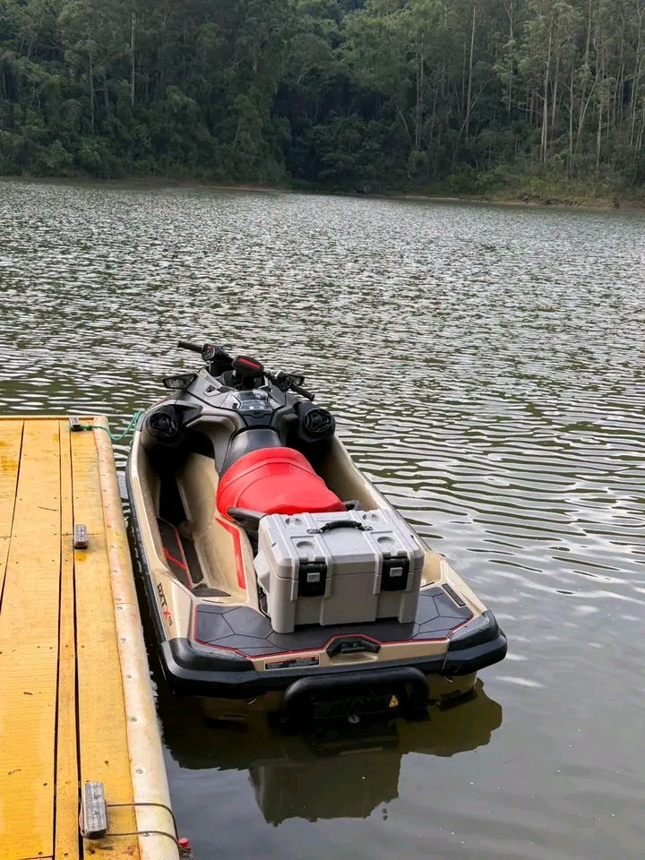 2025 JET SKI Sea-Doo Rxtx 325 hp for sale