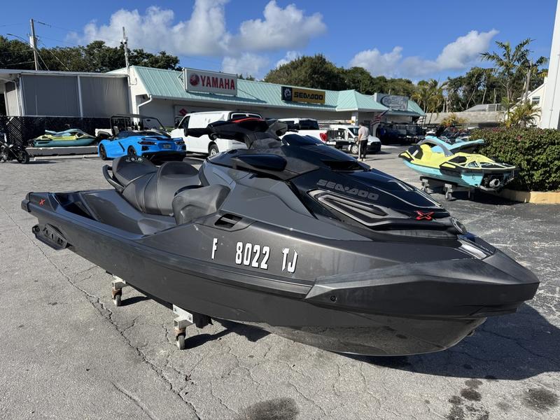 2022 2022 SEA-DOO RXTX with 29 hrs