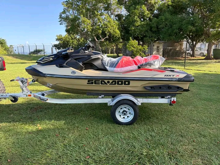 2025 Sea-Doo RXT-X 325