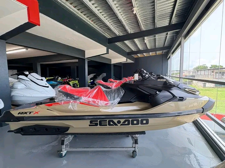 Sea-Doo RXP-X 325